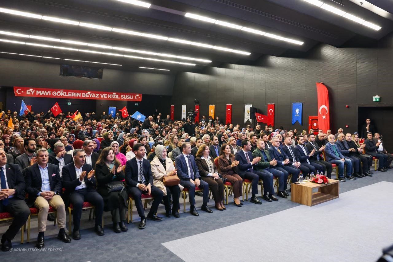 AK Parti Arnavutköy Teşkilatı tarafından düzenlenen Genişletilmiş İlçe Danışma Meclisi