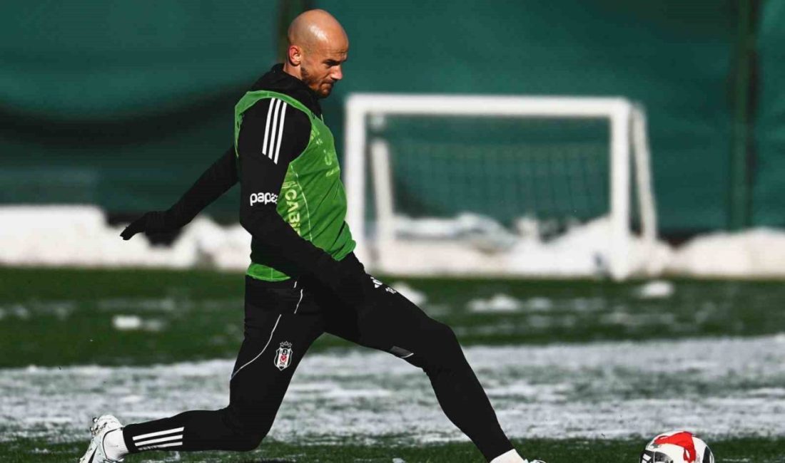 Beşiktaş, devre arası hazırlıklarına bu sabah yaptığı antrenmanla devam etti.