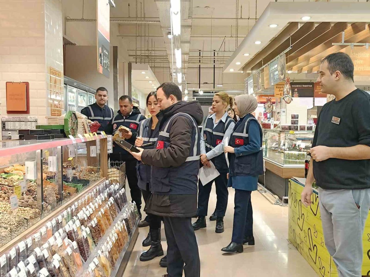 Edirne’de Ramazan ayının başlamasına sayılı günler kala gıda denetimleri arttı.