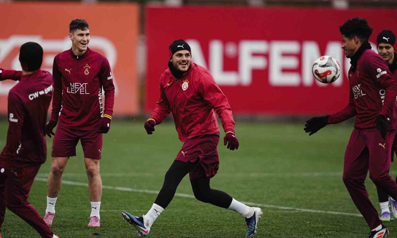 Galatasaray, Turkcell Süper Kupa yarı finalinde Trabzonspor ile yapacağı maçın
