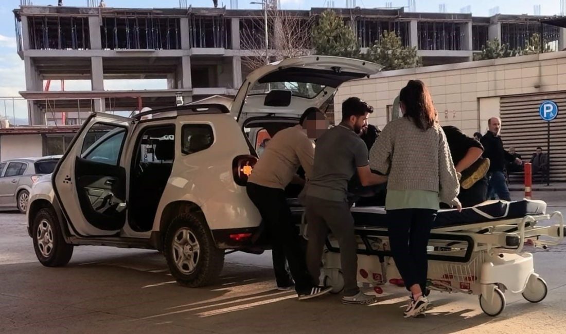 Bursa’nın İnegöl ilçesinde tamir yaptığı apartmanın çatısındaki kiremitlerin kırılması sonucu