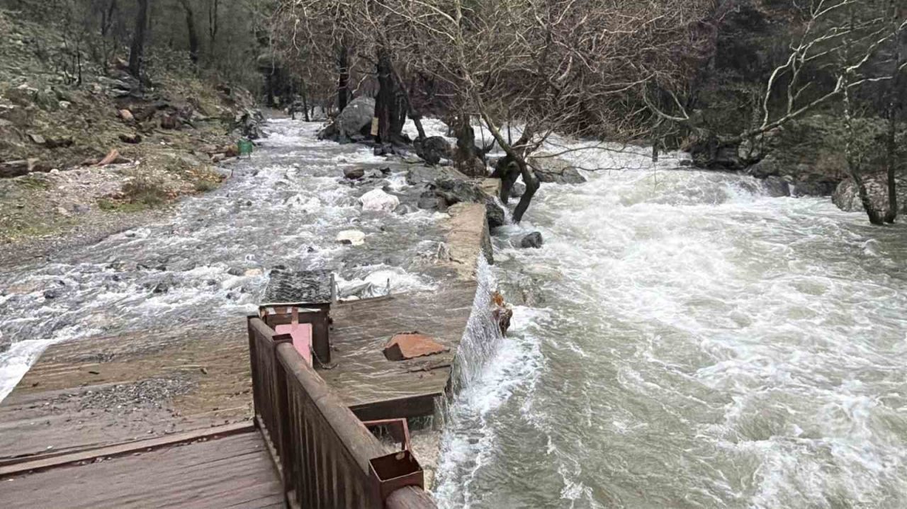 Kazdağları’nda geçtiğimiz günlerde etkili olan lodos ve sağanak yağışlar sonrası