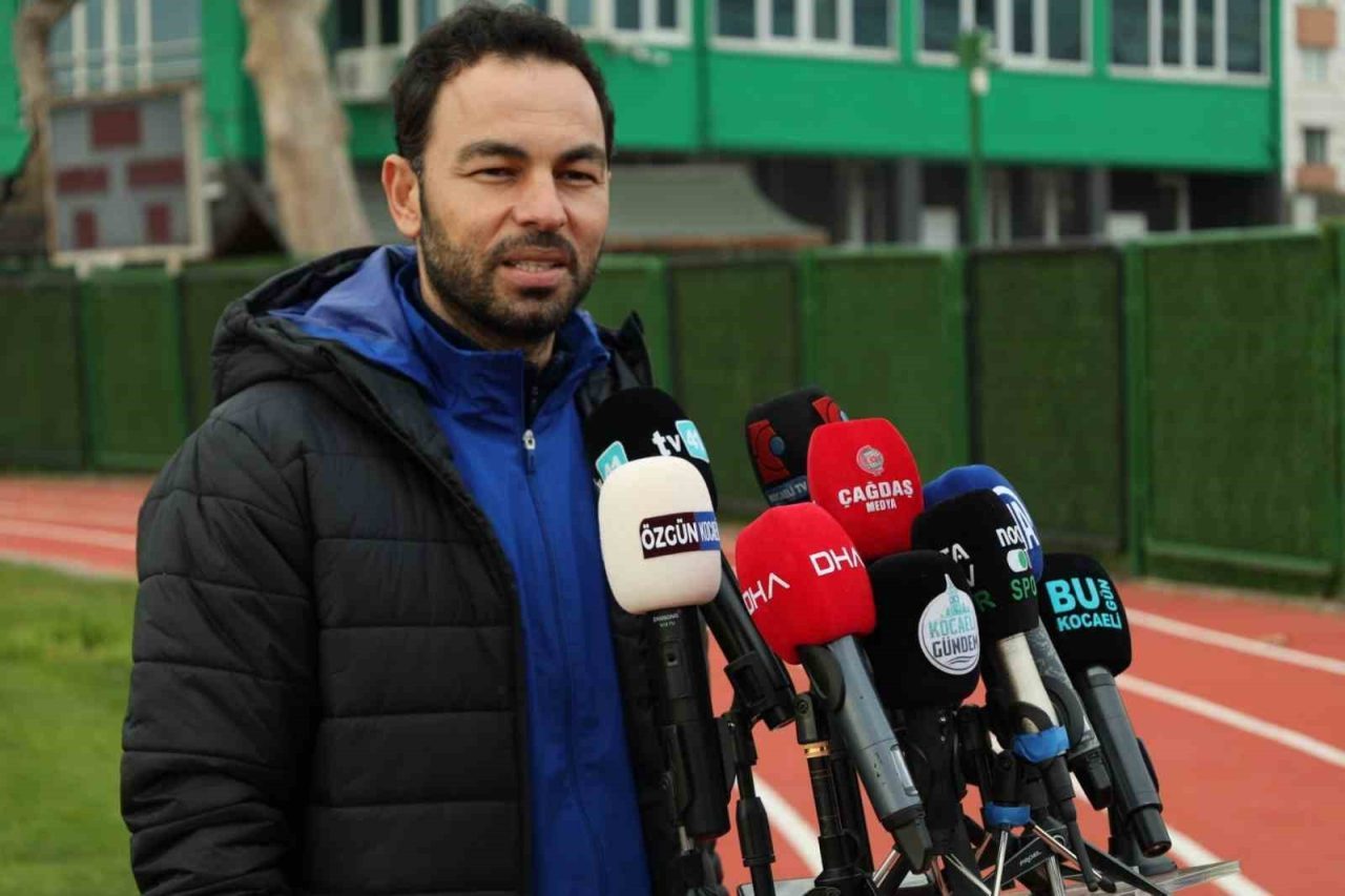 Fenerbahçe hazırlıklarını sürdüren Kocaelispor’da teknik direktör Selçuk İnan, “Türkiye’nin en