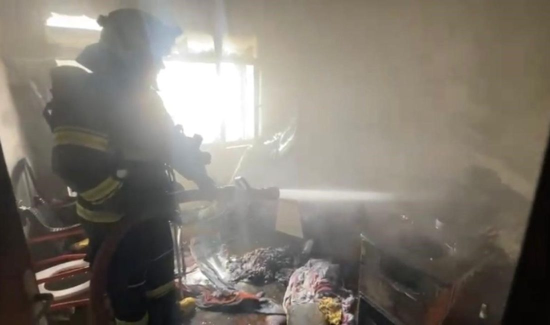 Kırklareli’nin Babaeski ilçe kırsalında 2 katlı evde çıkan yangın ekiplerin