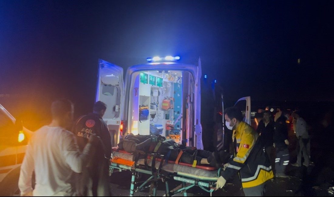 Tekirdağ Çorlu Çevre Yolunda otomobilin arkadan çarptığı başka bir otomobil,