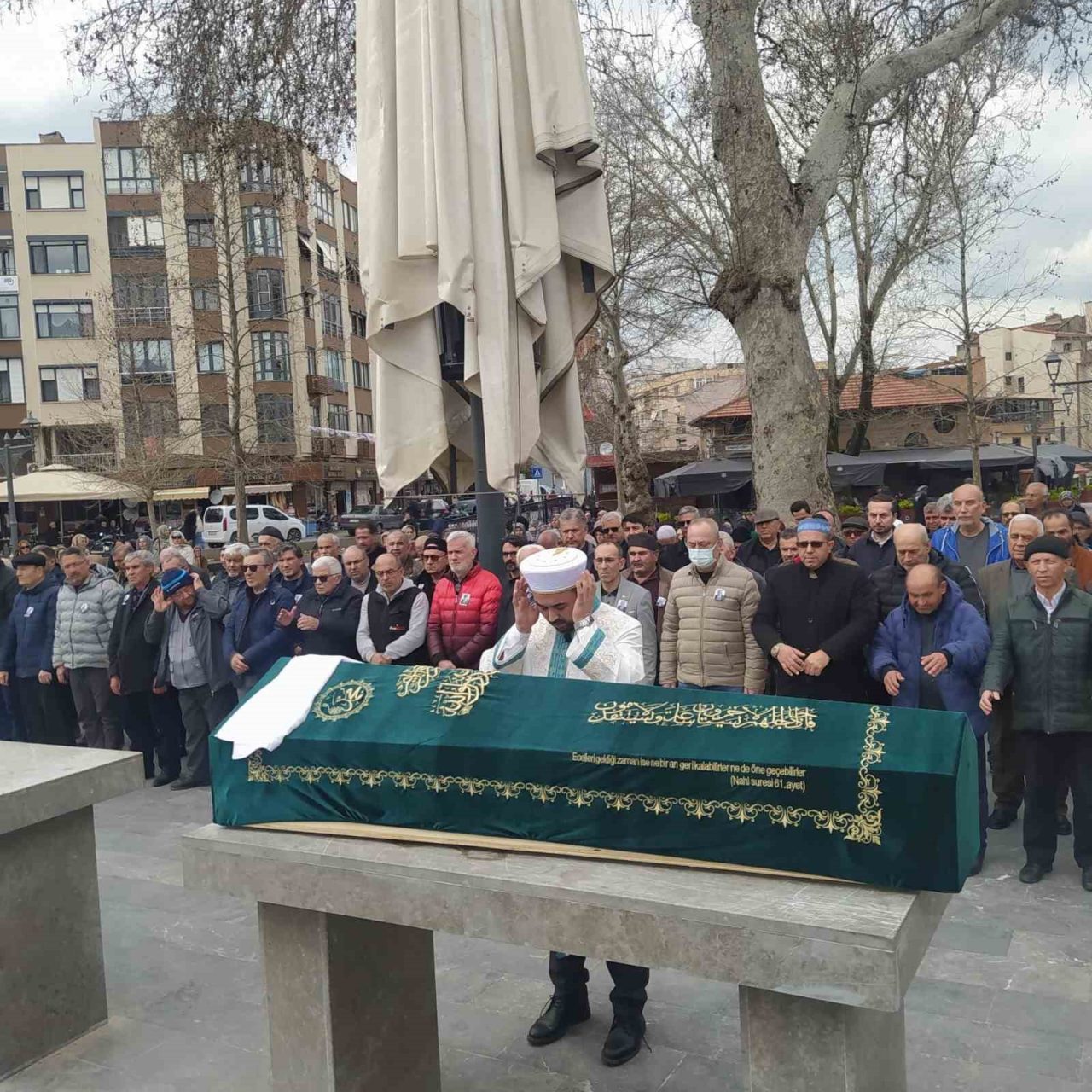 Balıkesir yerel basınında uzun yıllar köşe yazarlığı yapan ve yakalandığı