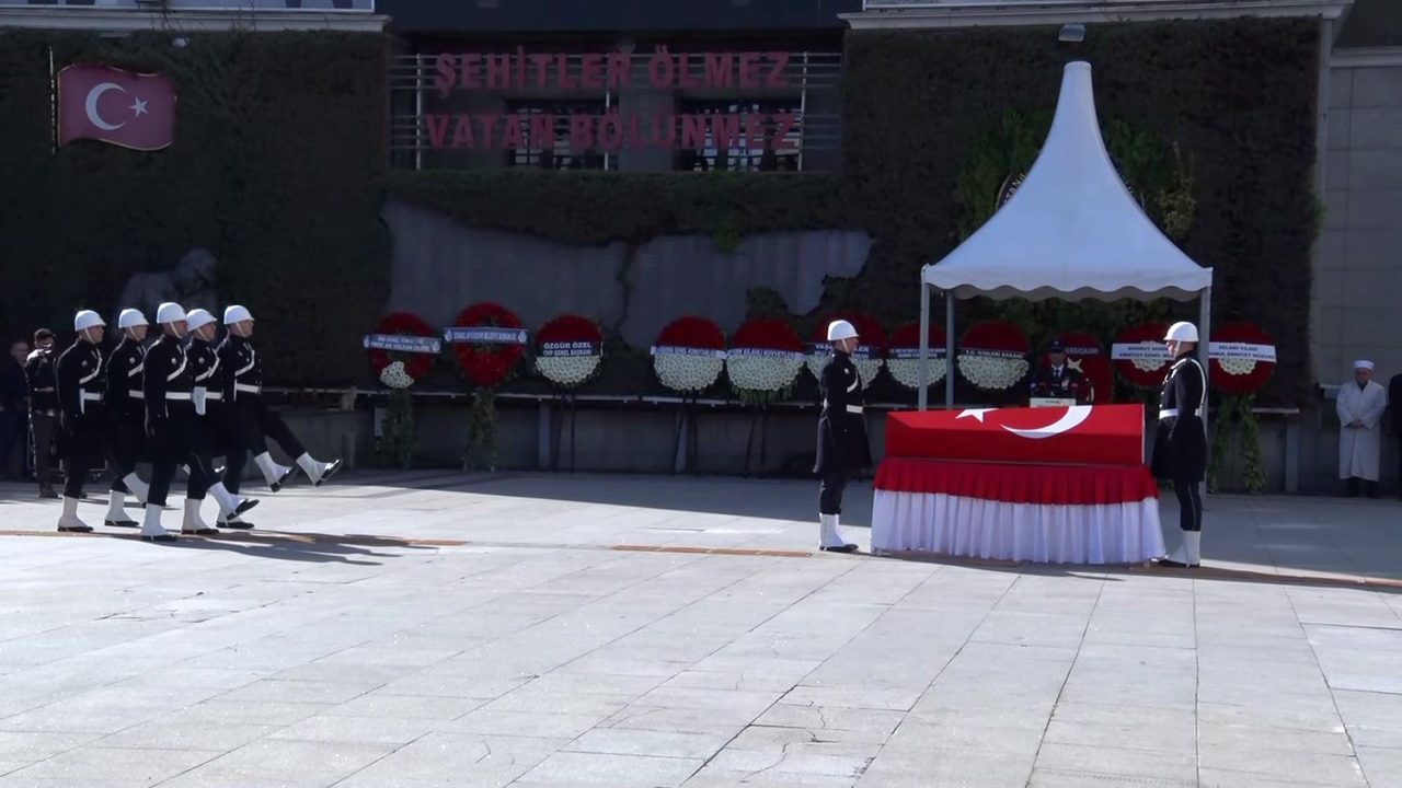 Dün İstanbul Kuzey Marmara Otoyolu’nda meydana gelen zincirleme trafik kazasında