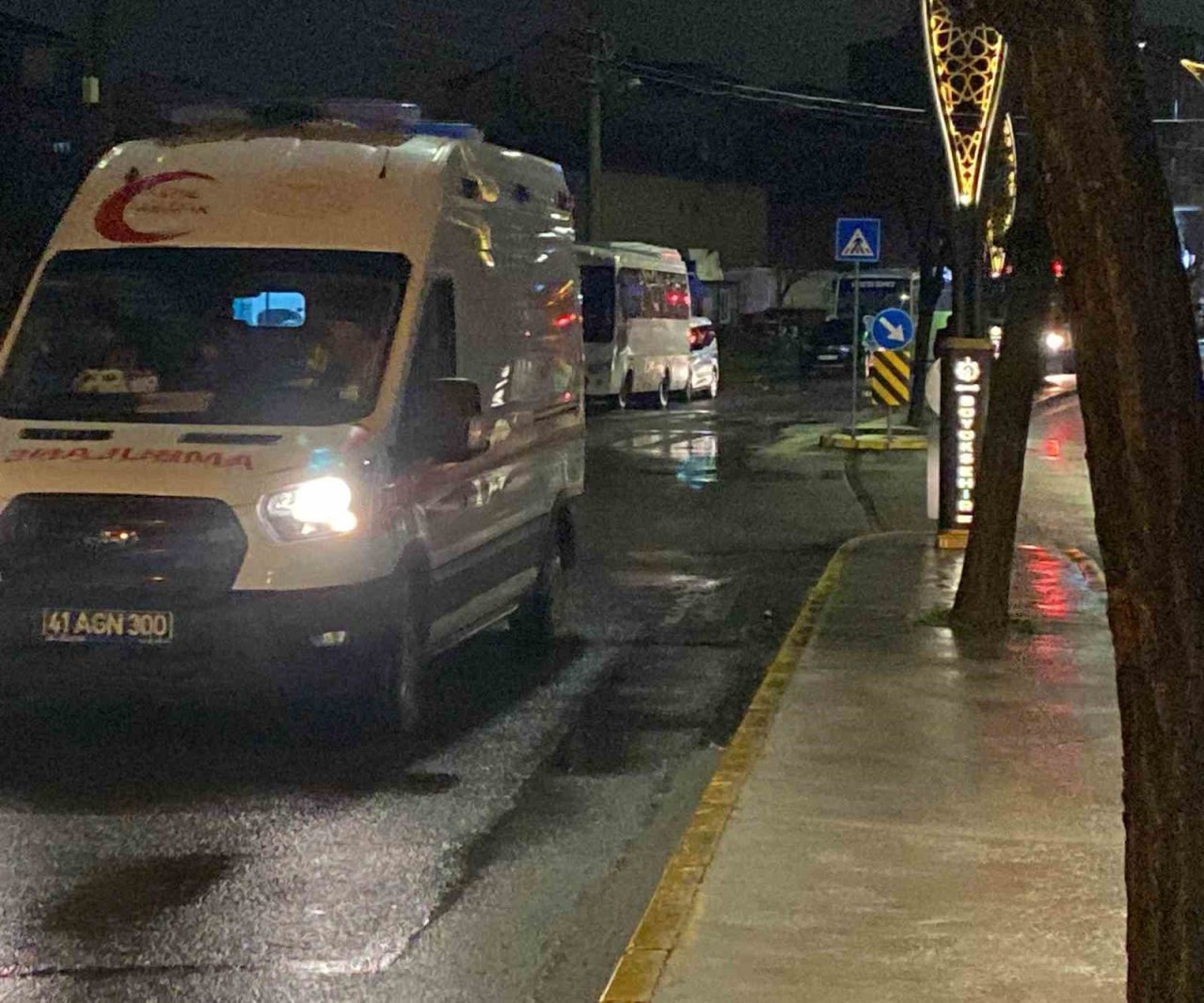 Kocaeli’nin Körfez ilçesinde evde bulunan şofben alev alırken, aile korku