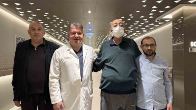 Karaciğer yetmezliği bulunan ve yaklaşık 120 kilo olan 53 yaşında