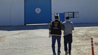 Balıkesir’in Bandırma ilçesinde, hakkında kesinleşmiş hapis cezası bulunan bir şahıs