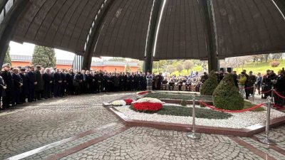 Türkiye Cumhuriyeti’nin 8’inci Cumhurbaşkanı Turgut Özal, İçişleri Bakanı Mustafa Çiftçi’nin