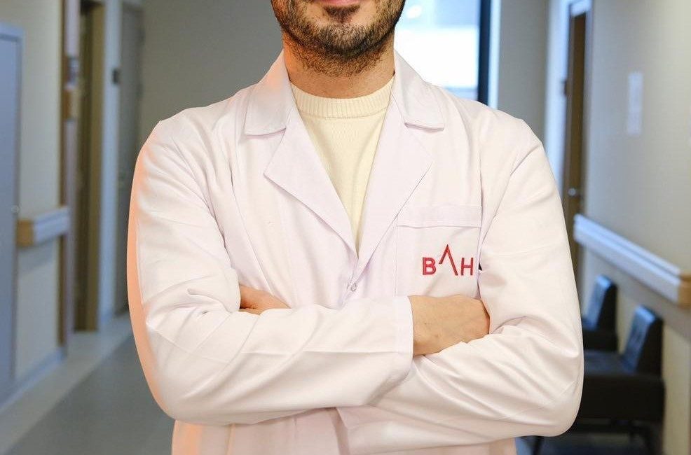 Kocaeli’deki Büyük Anadolu Hastanesi Darıca’da uygulanmaya başlanan “görüntüleme eşliğinde enjeksiyon”