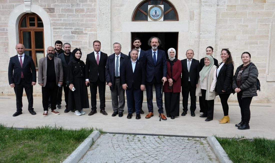 AK Parti İstanbul Milletvekilleri, her hafta cuma günü İstanbul’un üç