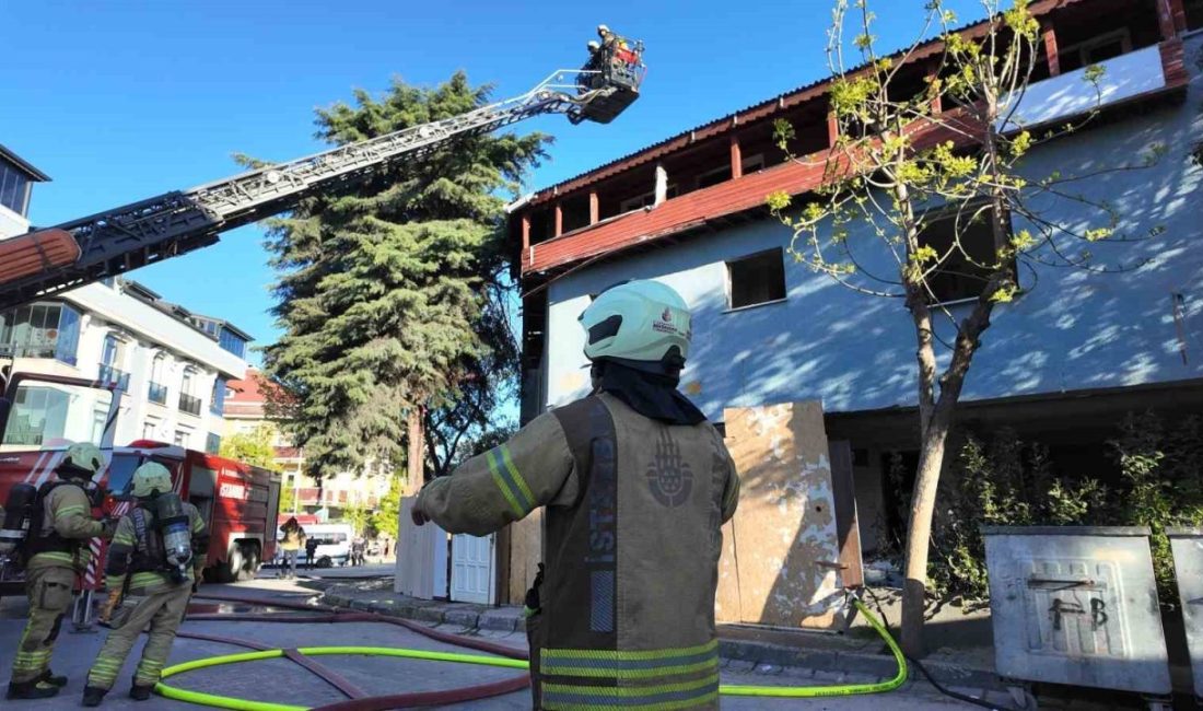 Avcılar’da iki katlı metruk binada çıkan yangın itfaiye ekiplerinin müdahalesiyle