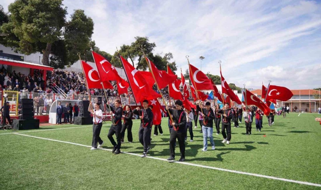 Balıkesir’in Ayvalık ilçesinde, 23 Nisan Ulusal Egemenlik ve Çocuk Bayramı’nın