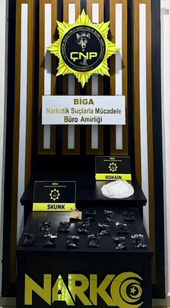 Çanakkale’nin Biga ilçesinde emniyet ekiplerince gerçekleştirilen uyuşturucu operasyonunda 1 şüpheli