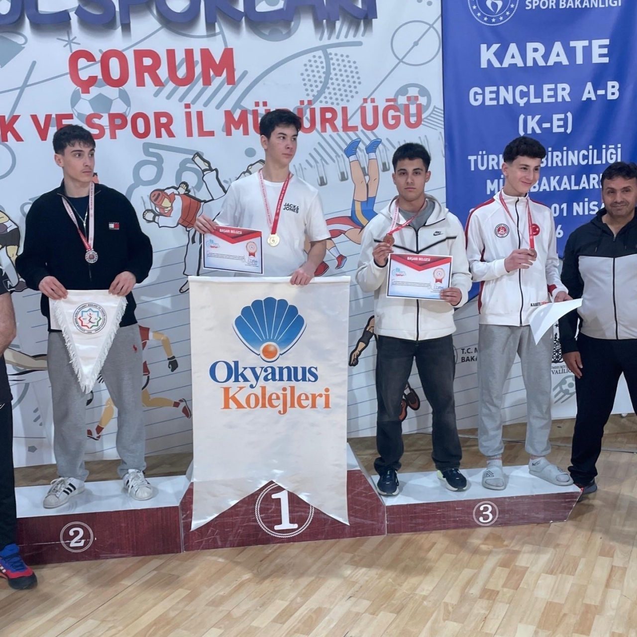 Okul Sporları Karate Türkiye Şampiyonası’nda Bilecik’e önemli başarılar elde edildi.