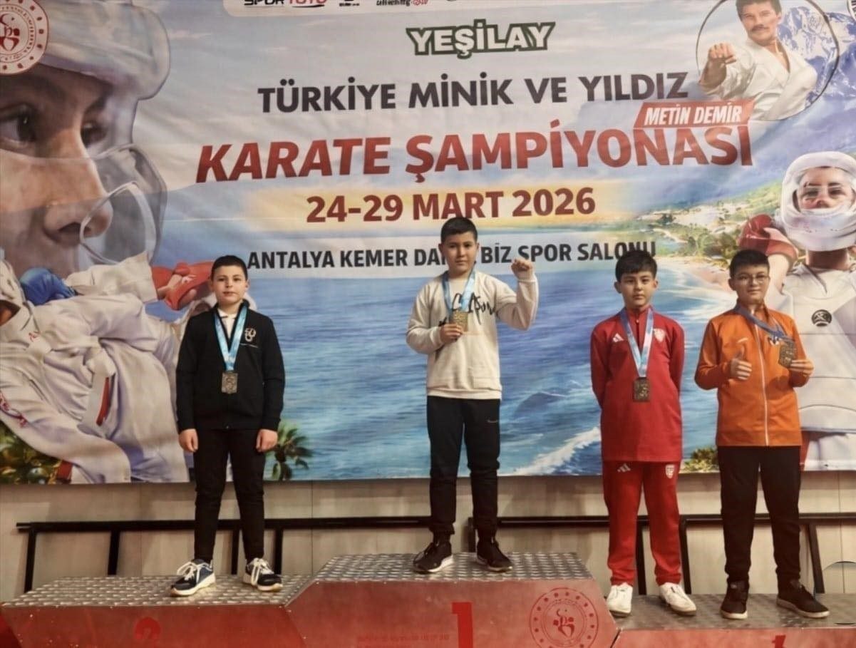 Bilecikli sporcu Musab Yağız Kurnaz, Türkiye Karate Şampiyonası’nda bronz madalya