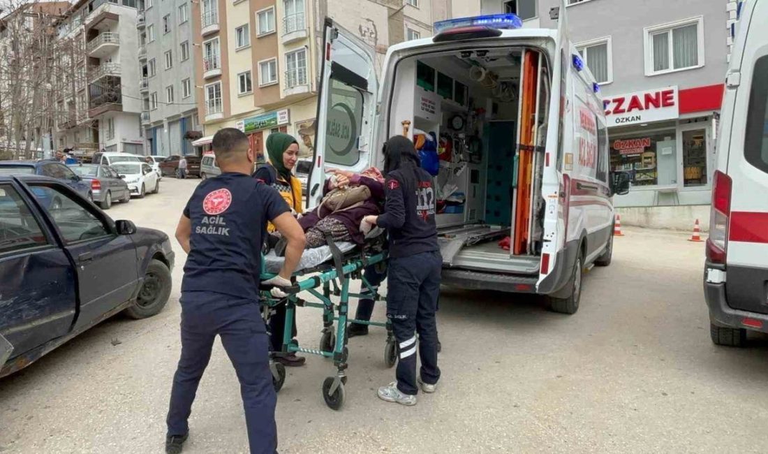 Bilecik’te 2 otomobilin karıştığı trafik kazasında 2 kişi yaralandı. Kaza;