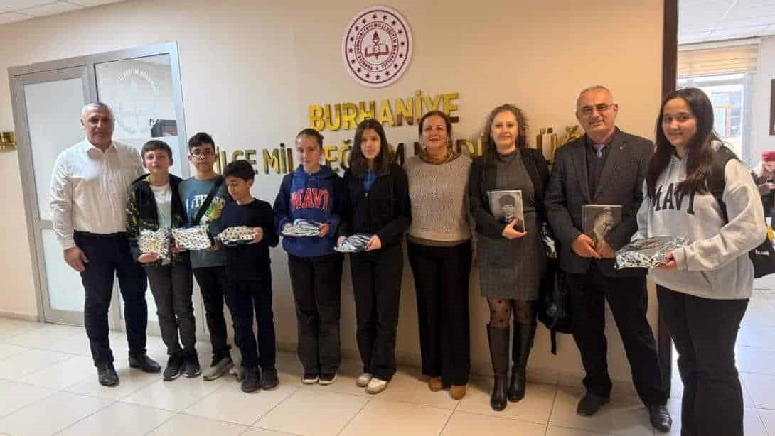 Burhaniye ilçesinde, 2204 B Ortaokul Öğrencileri Arası Araştırma Projeleri Yarışması