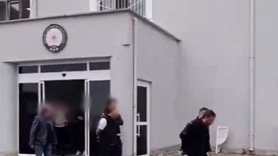 Bursa’nın Gemlik ilçesinde evden ve açıktan hırsızlık olaylarına karıştıkları tespit