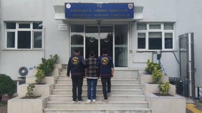 Çanakkale’de jandarma ekiplerince gerçekleştirilen çalışmalar neticesinde farklı suçlardan aranan 15