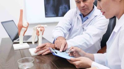 Nev Sağlık Grubu Ortopedi ve Travmatoloji Bölümü’nden Op. Dr. Murat