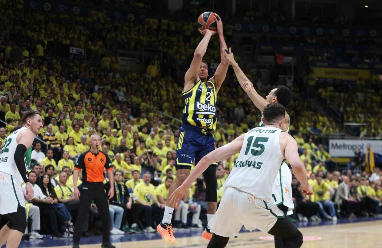 Fenerbahçe Beko, EuroLeague play-off serisi ilk maçında Zalgiris Kaunas’ı 89-78