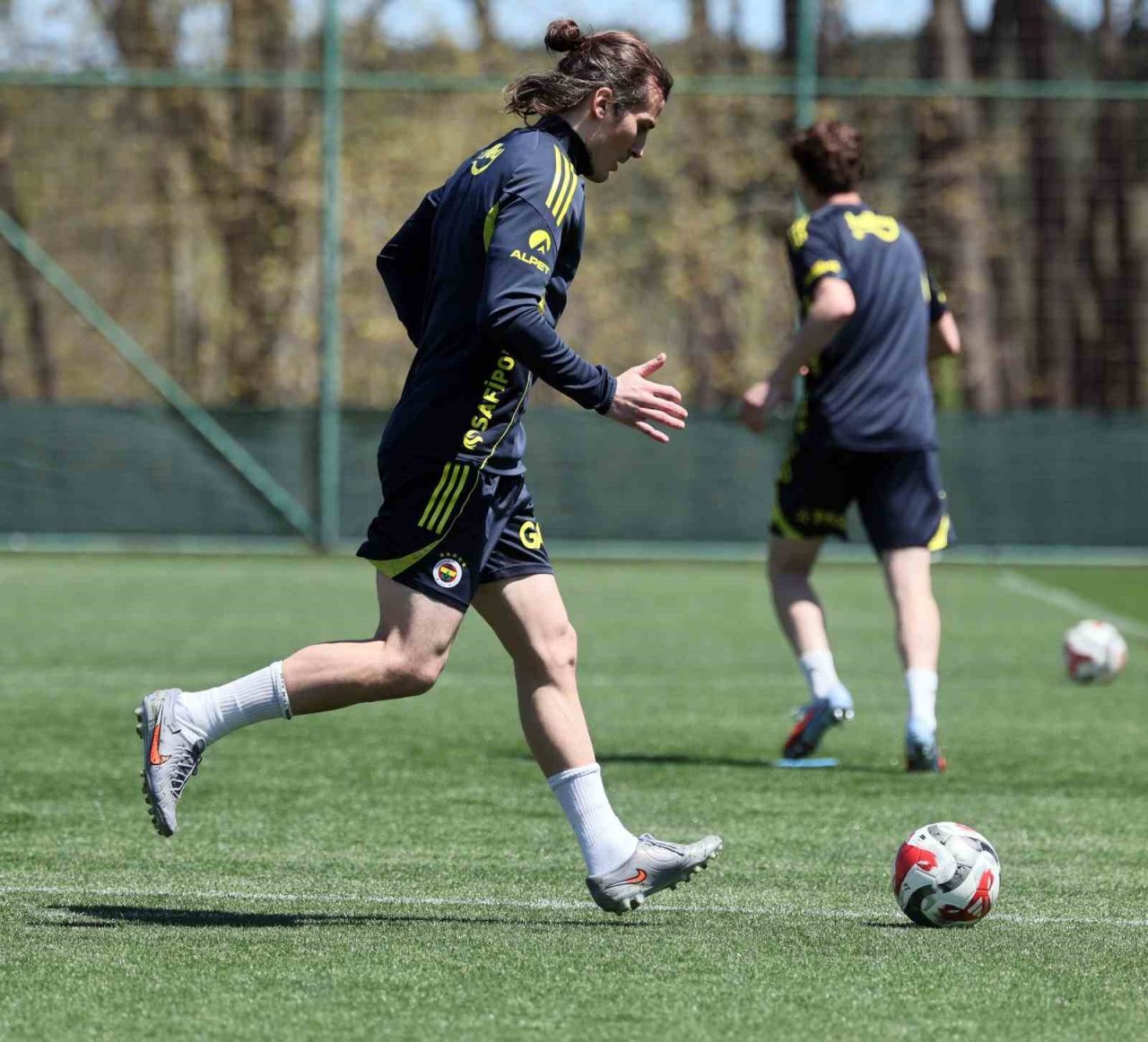 Fenerbahçe, RAMS Başakşehir FK ile oynayacağı maçın hazırlıklarını sabah saatlerinde