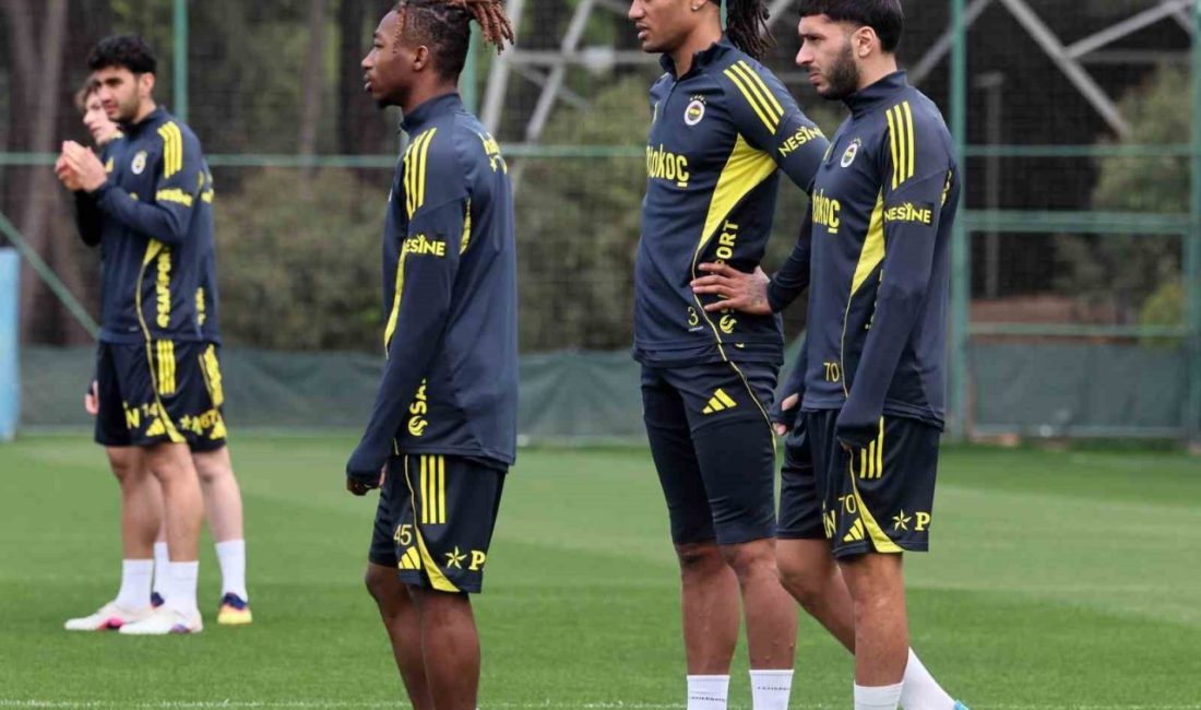 Fenerbahçe, 26 Nisan Pazar akşamı deplasmanda Galatasaray ile oynayacağı Trendyol