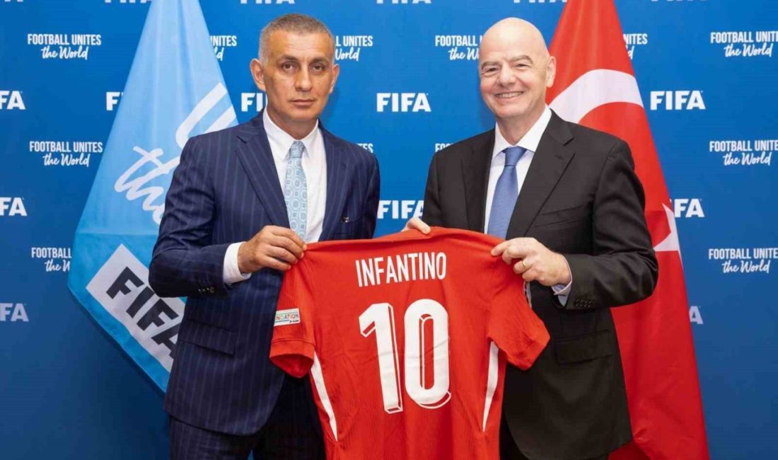 FIFA Başkanı Gianni Infantino, 2026 Dünya Kupası’na katılmaya hak kazanan