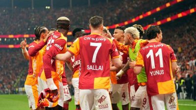 Galatasaray, Fenerbahçe’yi mağlup ederek, Trendyol Süper Lig’deki rakibiyle puan farkını