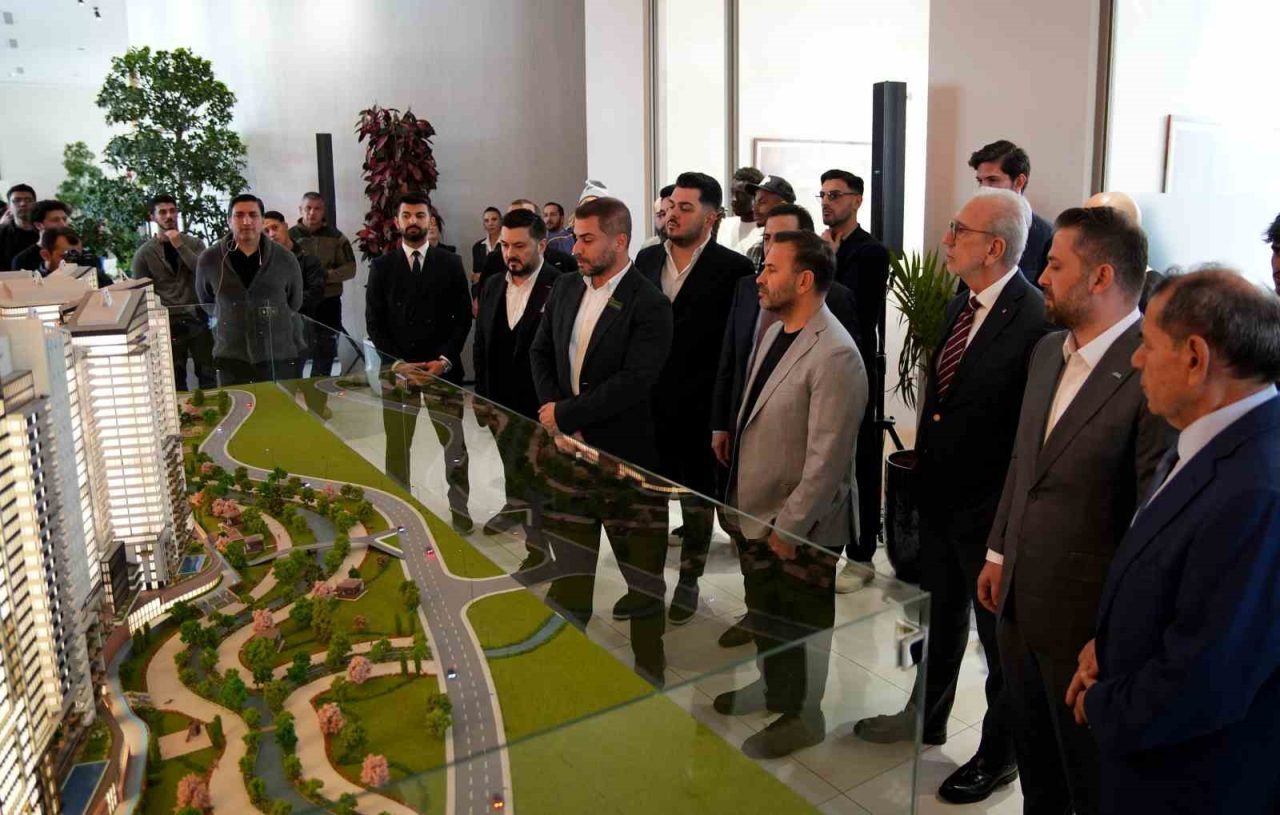 Galatasaray Yönetim Kurulu, teknik heyet ve futbolcular, RAMS Park House