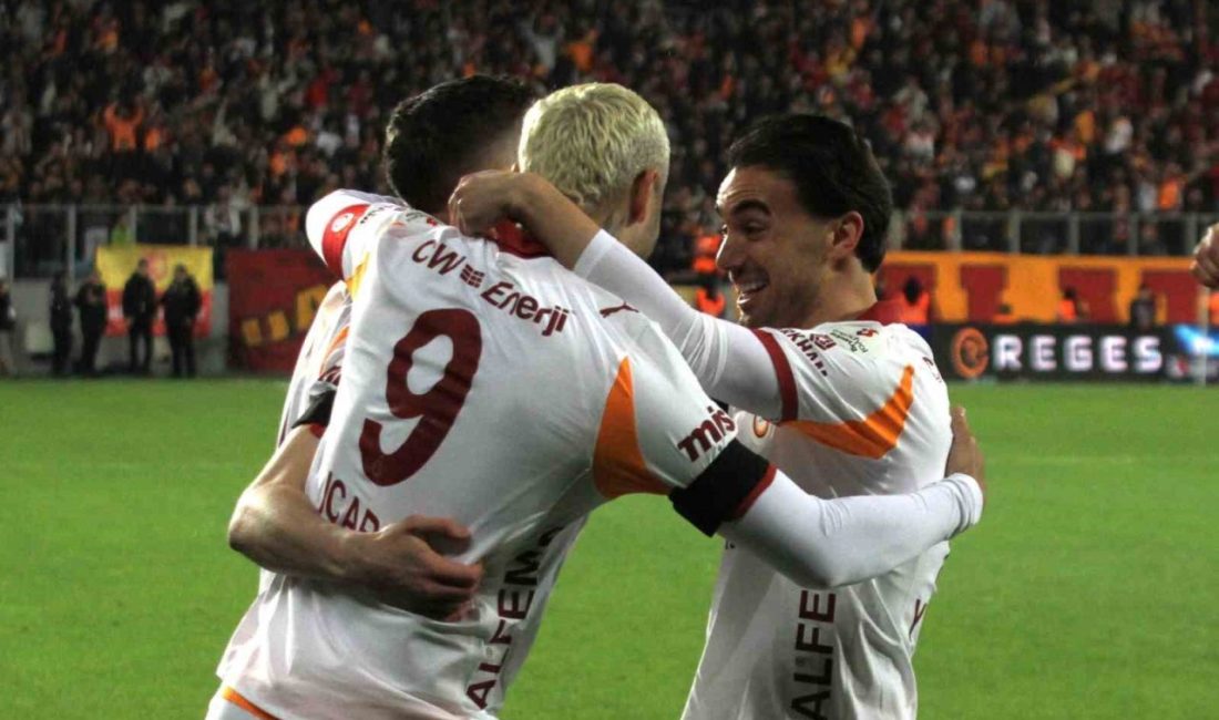 Galatasaray Teknik Direktörü Okan Buruk, son oynadıkları Kocaelispor maçının 11’ine