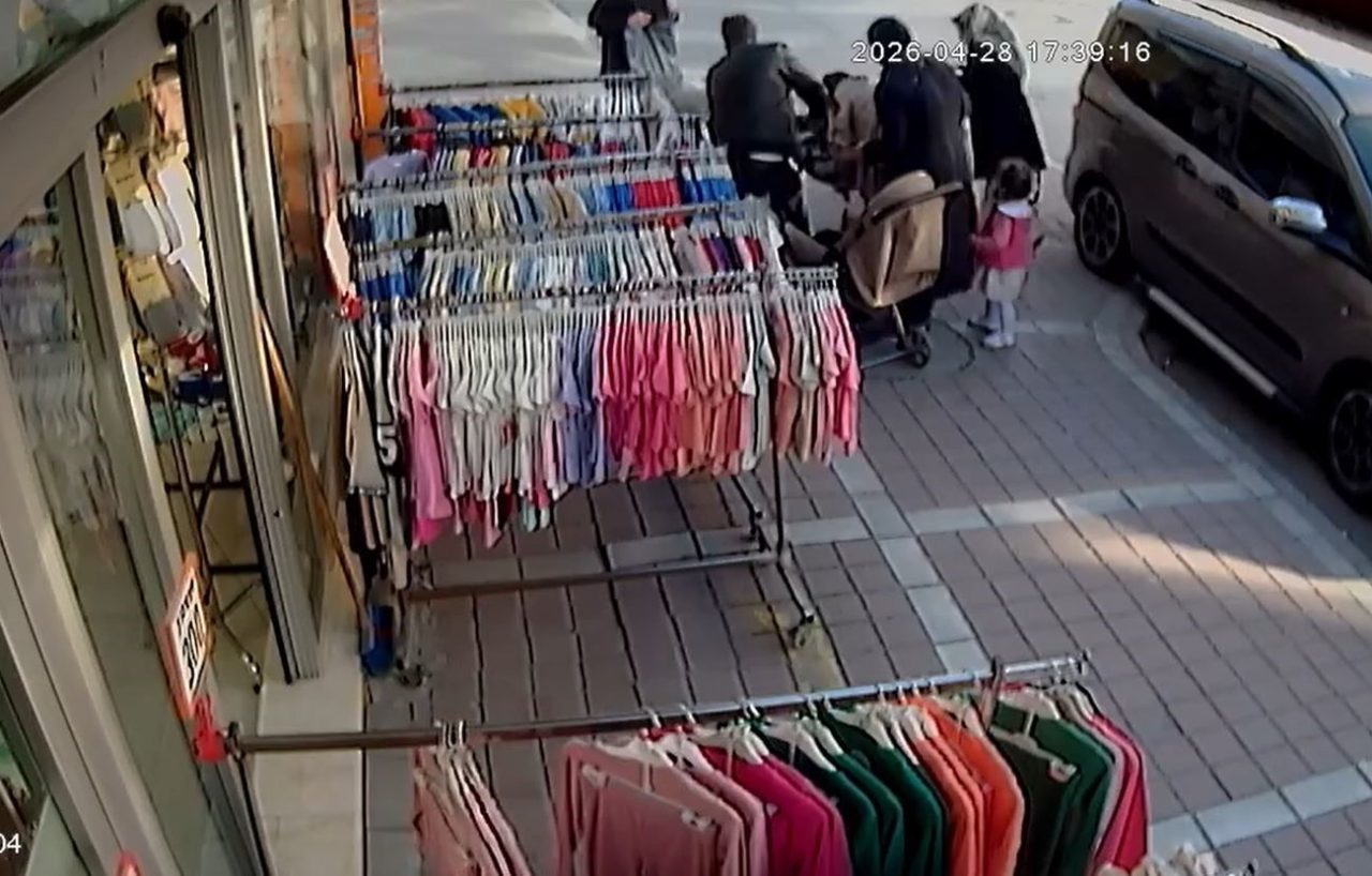 İstanbul’un Esenyurt ilçesinde annesinin alışveriş yaptığı sırada bir çocuk, boğazına