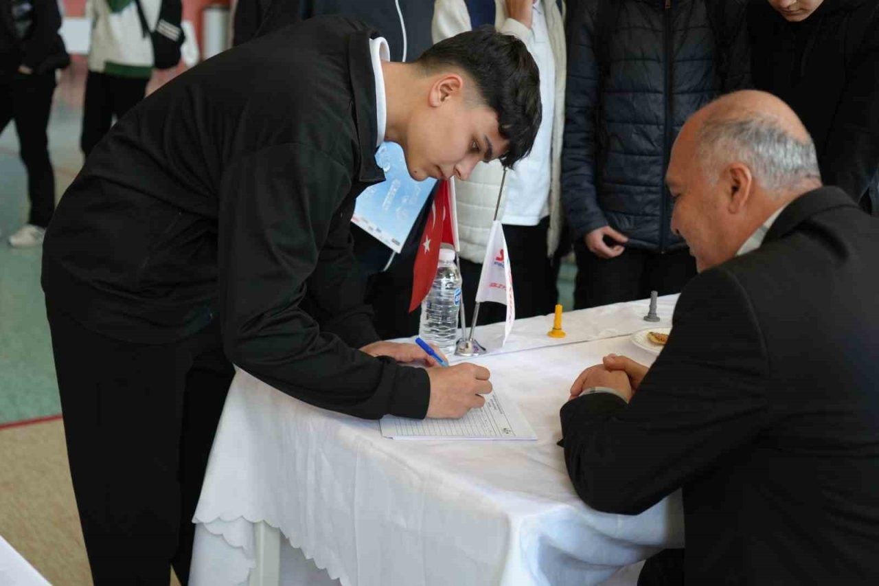 Sanayi kenti Kocaeli’de nitelikli iş gücü bulmakta zorlanan sektör temsilcileri,