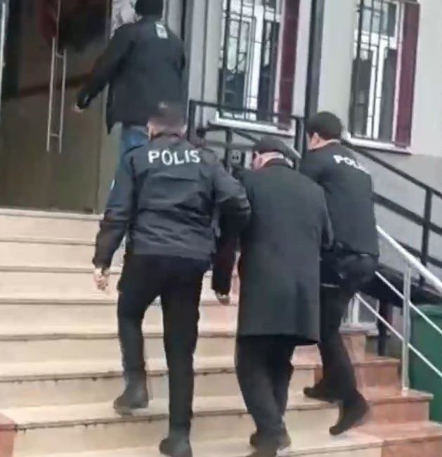 Haklarında toplam 55 yılı aşkın kesinleşmiş hapis cezası bulunan 2