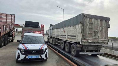 Edirne’nin Uzunköprü ilçesinde taşıma sınırını aşan 2 kamyon işletenine toplam