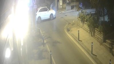 İstanbul’un Kadıköy ilçesinde otomobil ile motosikletin çarpıştığı kazada 1 kişi