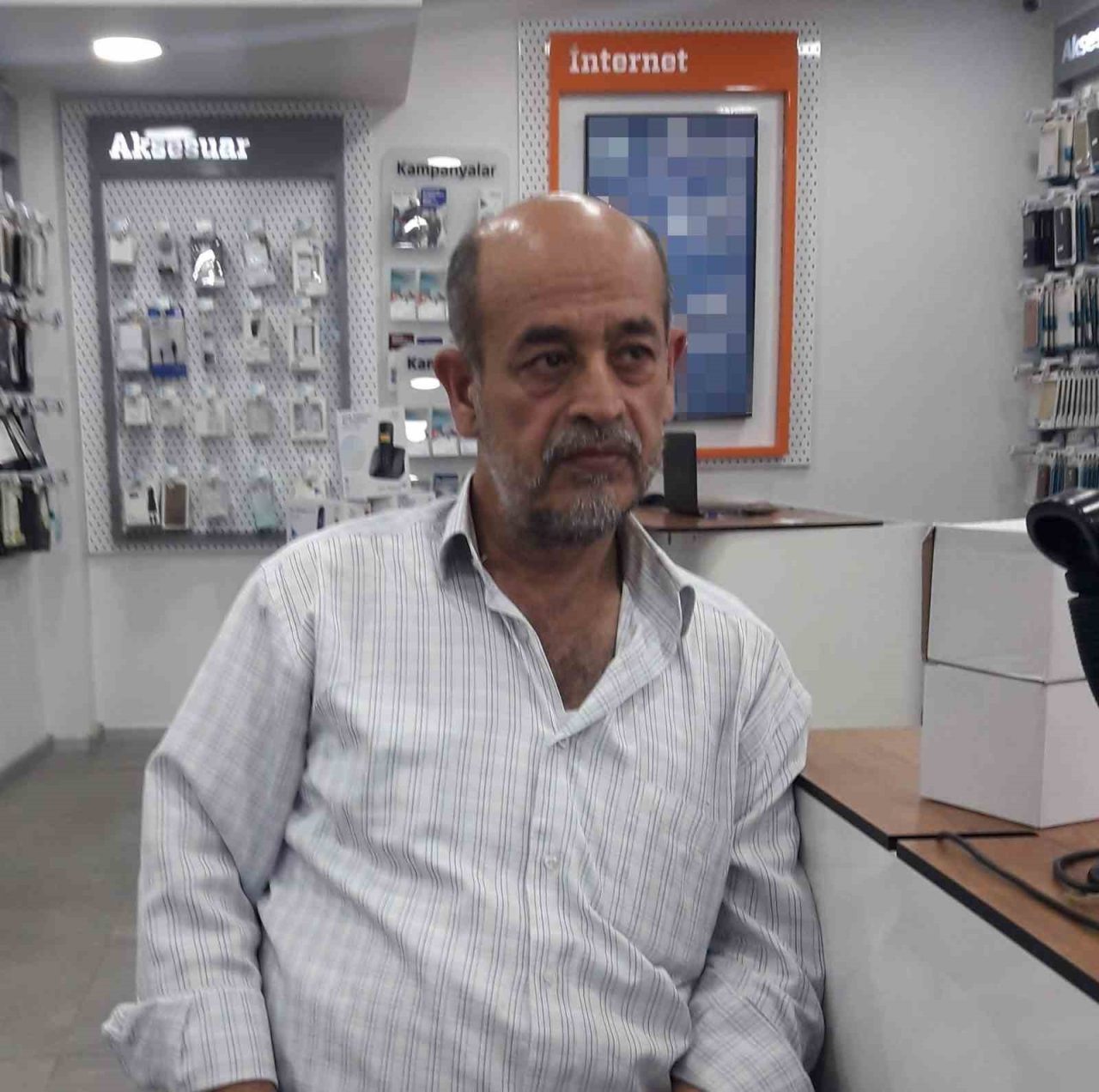 İstanbul Kağıthane’de, yokuş aşağı seyir halindeyken kontrolden çıkarak önce bariyerlere