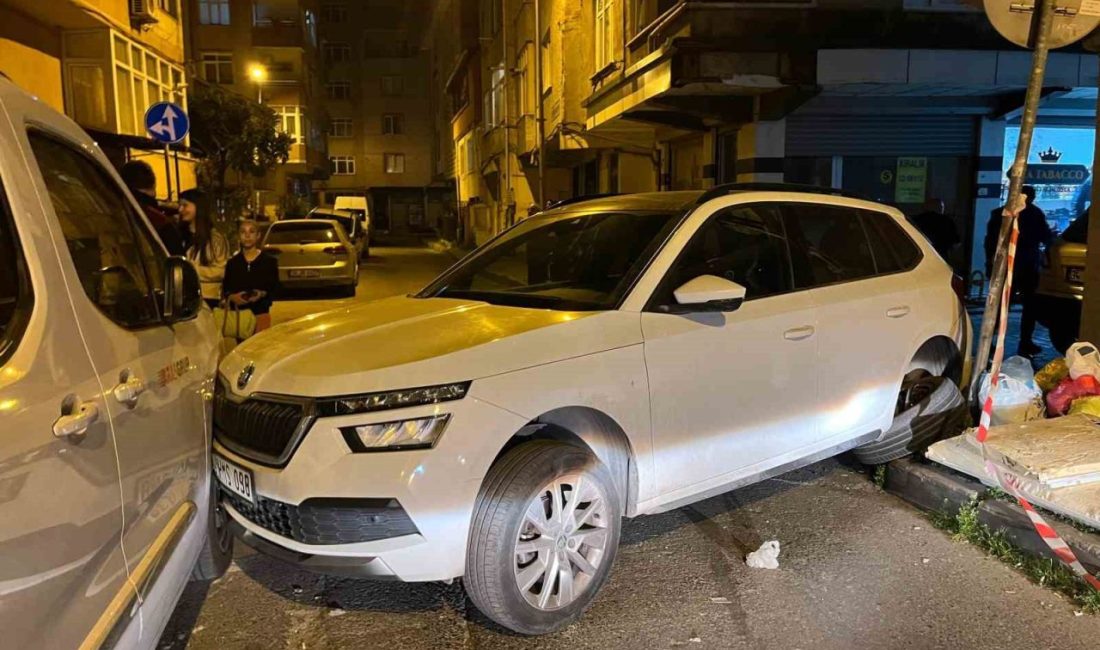 İstanbul Küçükçekmece’de polis ekiplerinden kaçmaya çalıştıkları iddia edilen motosikletli iki