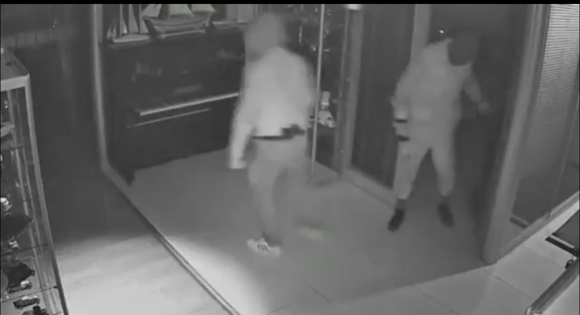 Bursa’nın Kestel ilçesinde iki ayrı işletmede çelik kasaların çalındığı hırsızlık