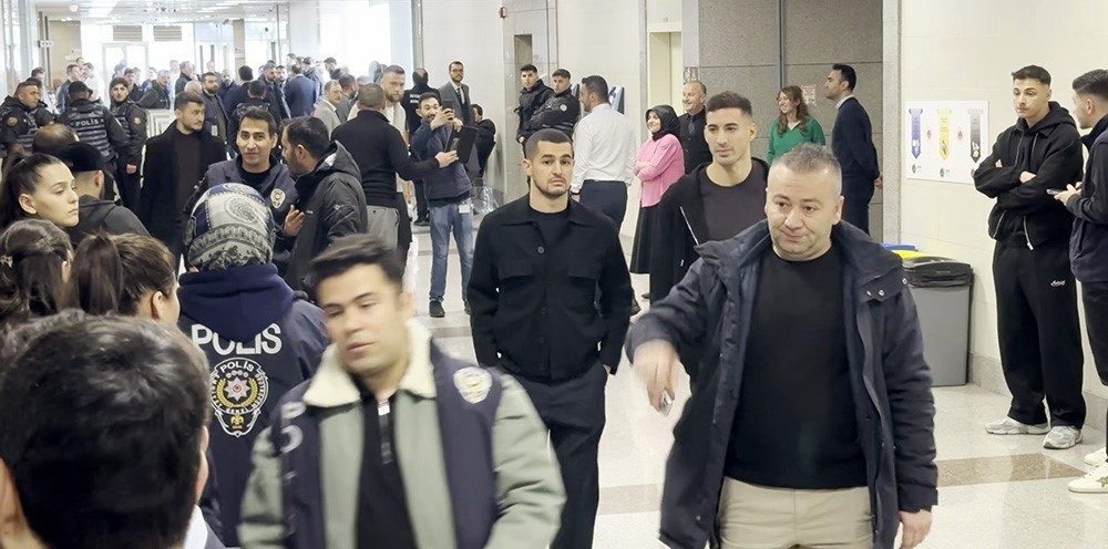 Fenerbahçeli futbolcu Mert Hakan Yandaş’ın, bahis ve şike iddiasıyla 17