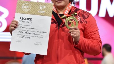 Büyükler Avrupa Halter Şampiyonası’nda kadınlar +86 kiloda podyuma çıkan Tuana