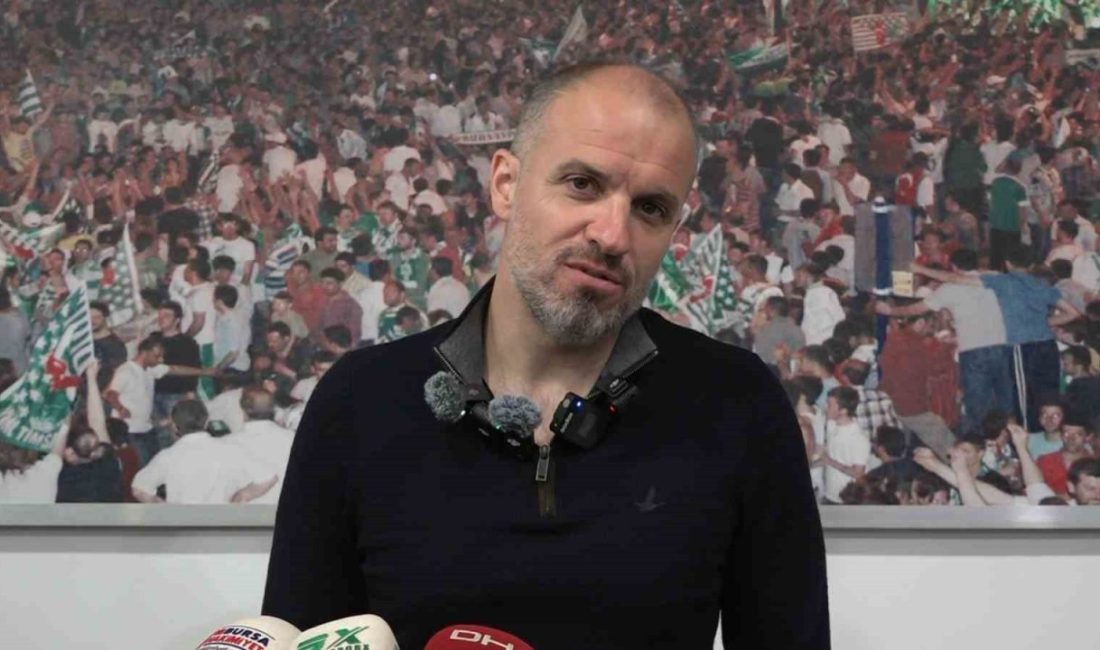 Bursaspor Teknik Direktörü Mustafa Er, Somaspor’u 5-1 yenerek şampiyonluklarını ilan