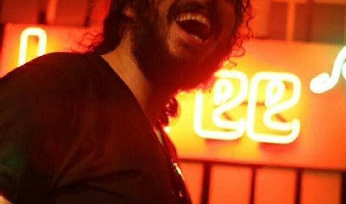 Güngören’de bir fast food dükkanında Umut Emre Aytekin’i darp ederek