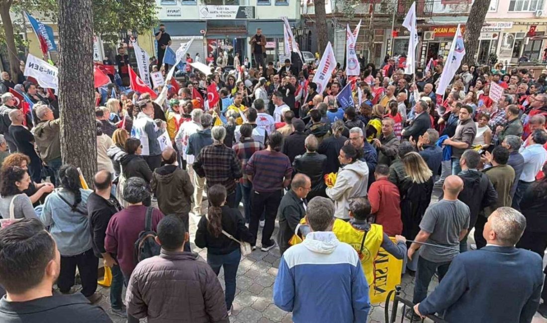 Balıkesir’in Edremit ilçesinde 6 eğitim sendikasının ortak açıklamasında, televizyon dizilerindeki