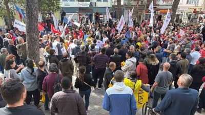 Balıkesir’in Edremit ilçesinde 6 eğitim sendikasının ortak açıklamasında, televizyon dizilerindeki