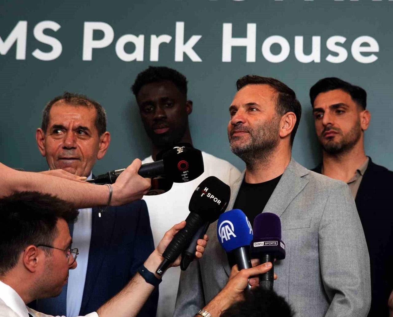 Galatasaray Teknik Direktörü Okan Buruk, 24 yıl sonra Dünya Kupası’na