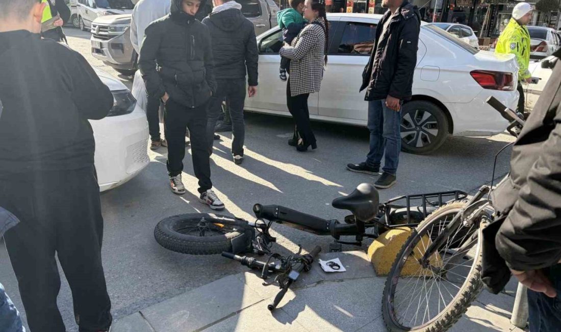Tekirdağ’ın Kapaklı ilçesinde otomobille çarpışan elektrikli bisiklet sürücüsü yaralandı. Kaza,